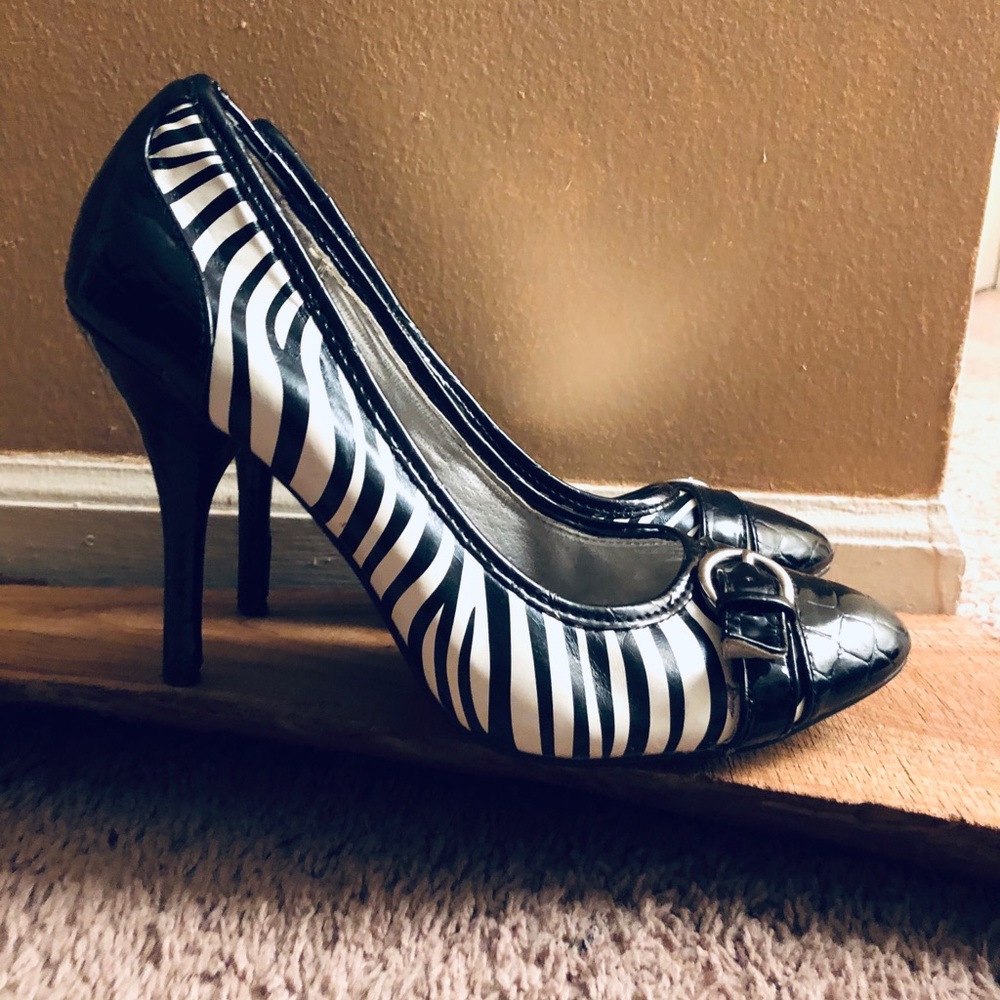 Buckled Toe Zebra Stilletto